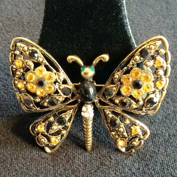 Vintage New Austrian Crystal Butterfly Brooch - Picture 1 of 4